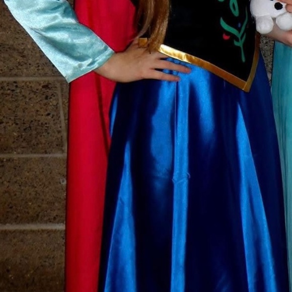 Anna Costume - Picture 2 of 3
